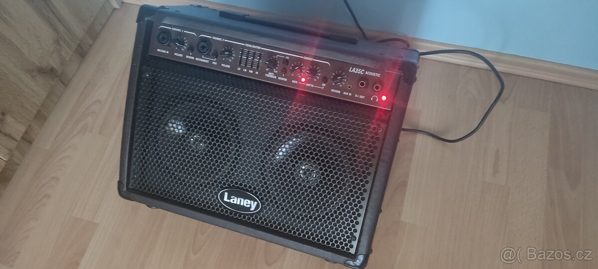 Kytarové combo LANEY LA 35C (35W). - 3