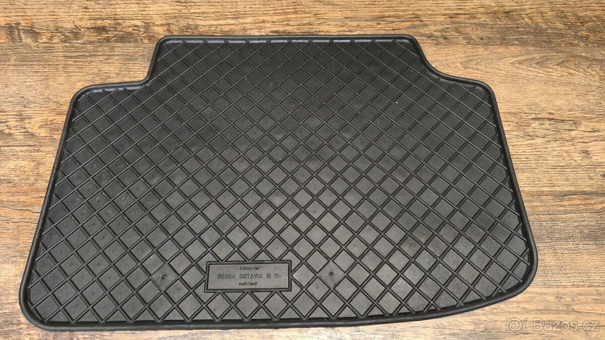 Autokoberečky Škoda Octavia 3, gumové, PETEX - 3