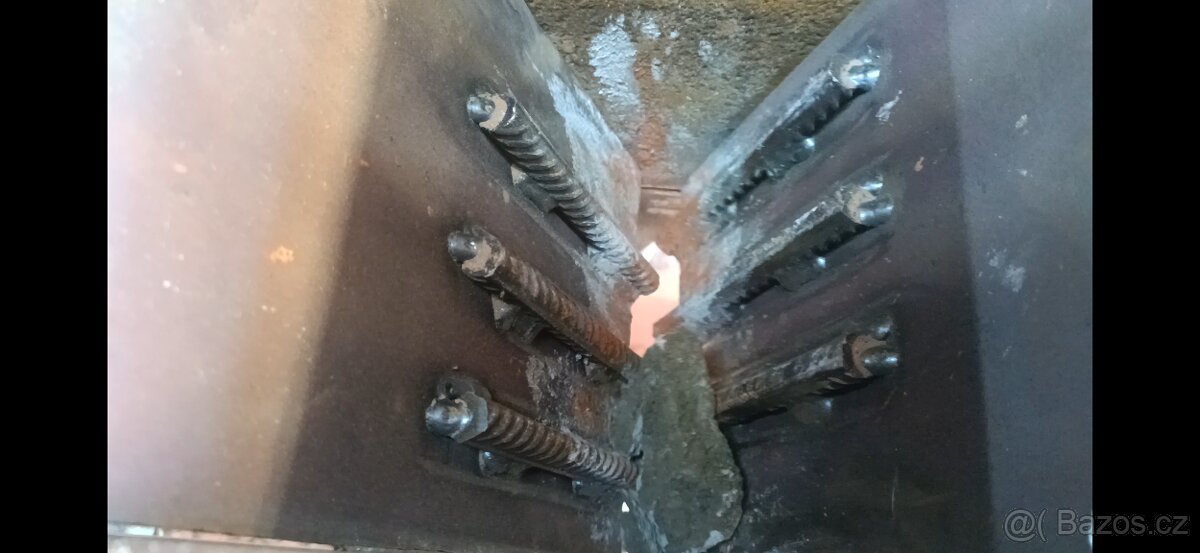 Drtič drobých stavebních sutí uhli atd. - 3