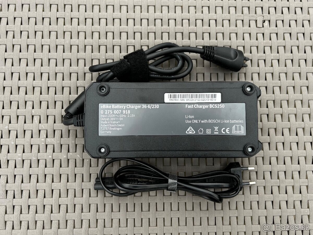 Rýchlonabíječka Bosch 6A Standard - 3