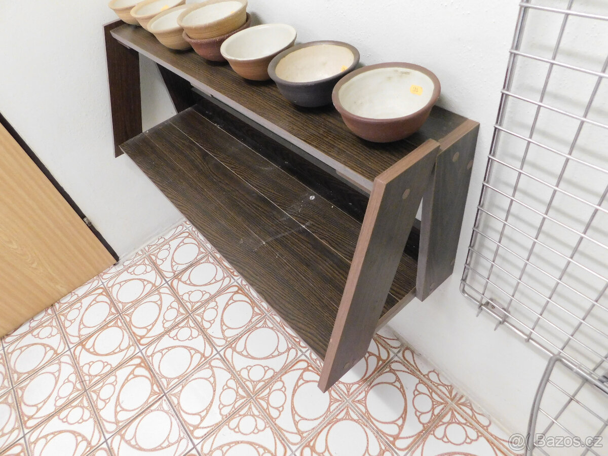 Police nástěnná dvojitá - 3