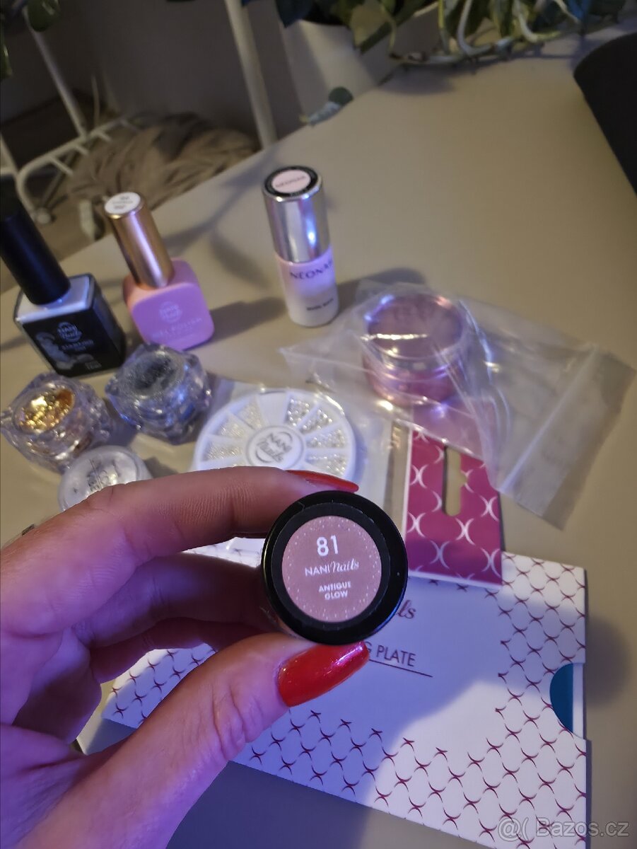 Naninails mix - laky, ozdoby v hodnote 1200 kc - 3