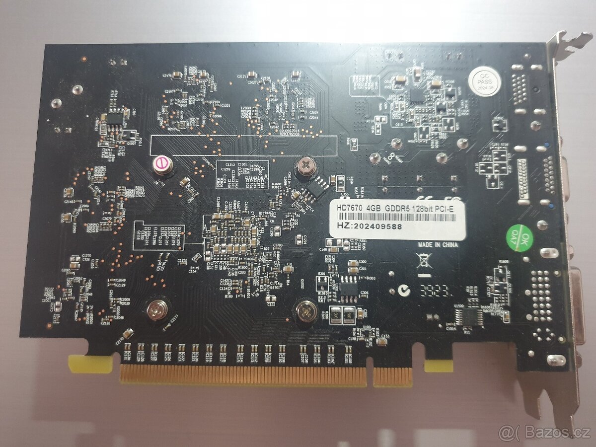 AMD Radeon 7670 - 4GB - GDDR5 - 3