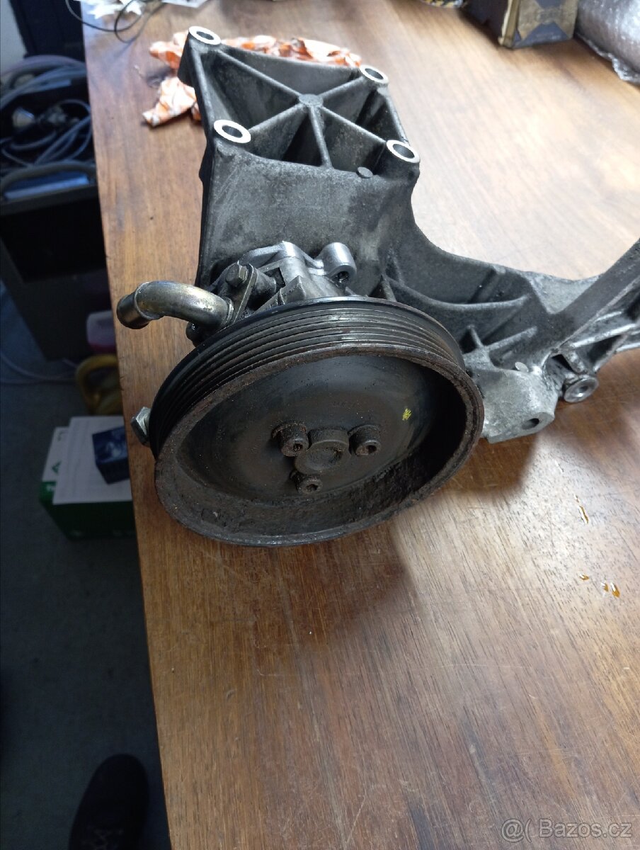 Čerpadlo posilovače řízení - 3