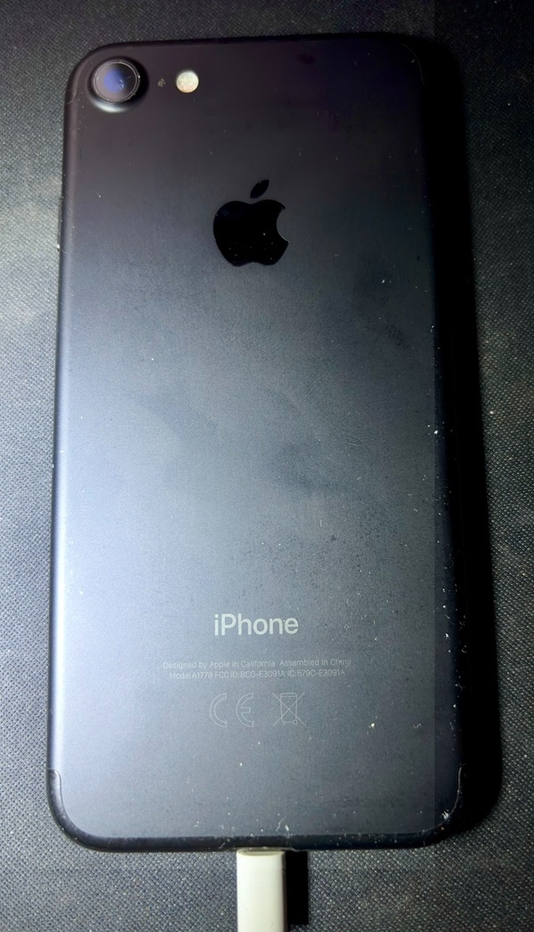 iPhone 7 32Gb - 3