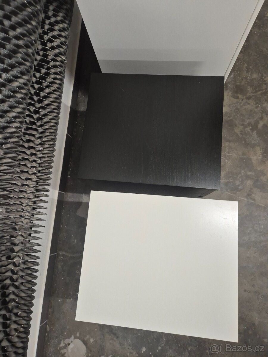 Noční stolek Ikea Malm - 3