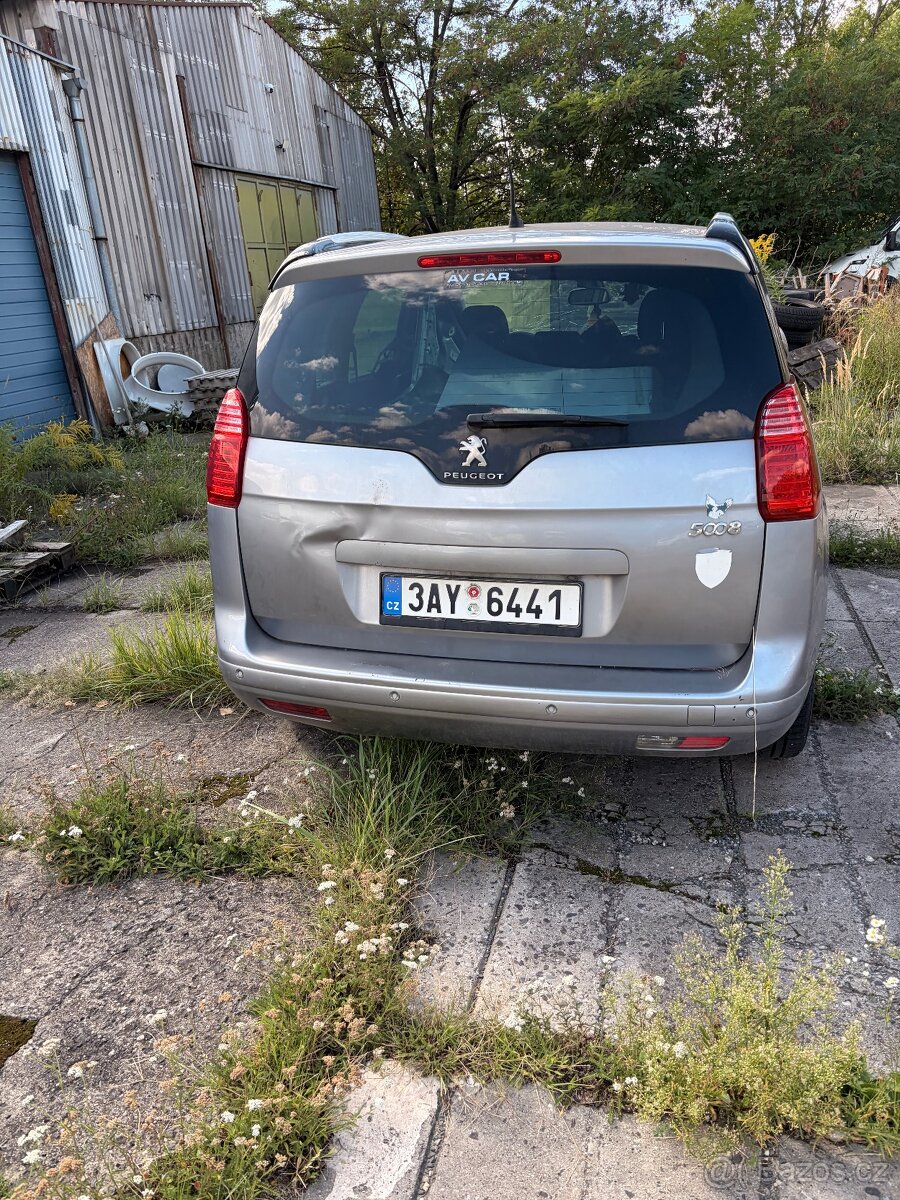 Peugeot 5008 2.0hdi 110 Kw 2014 - 3