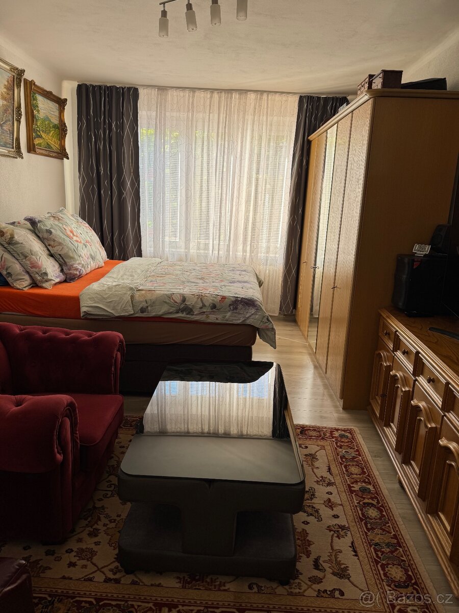 Prodej bytu 3+1, 75 m2 po rekonstrukci v Habartově - 3