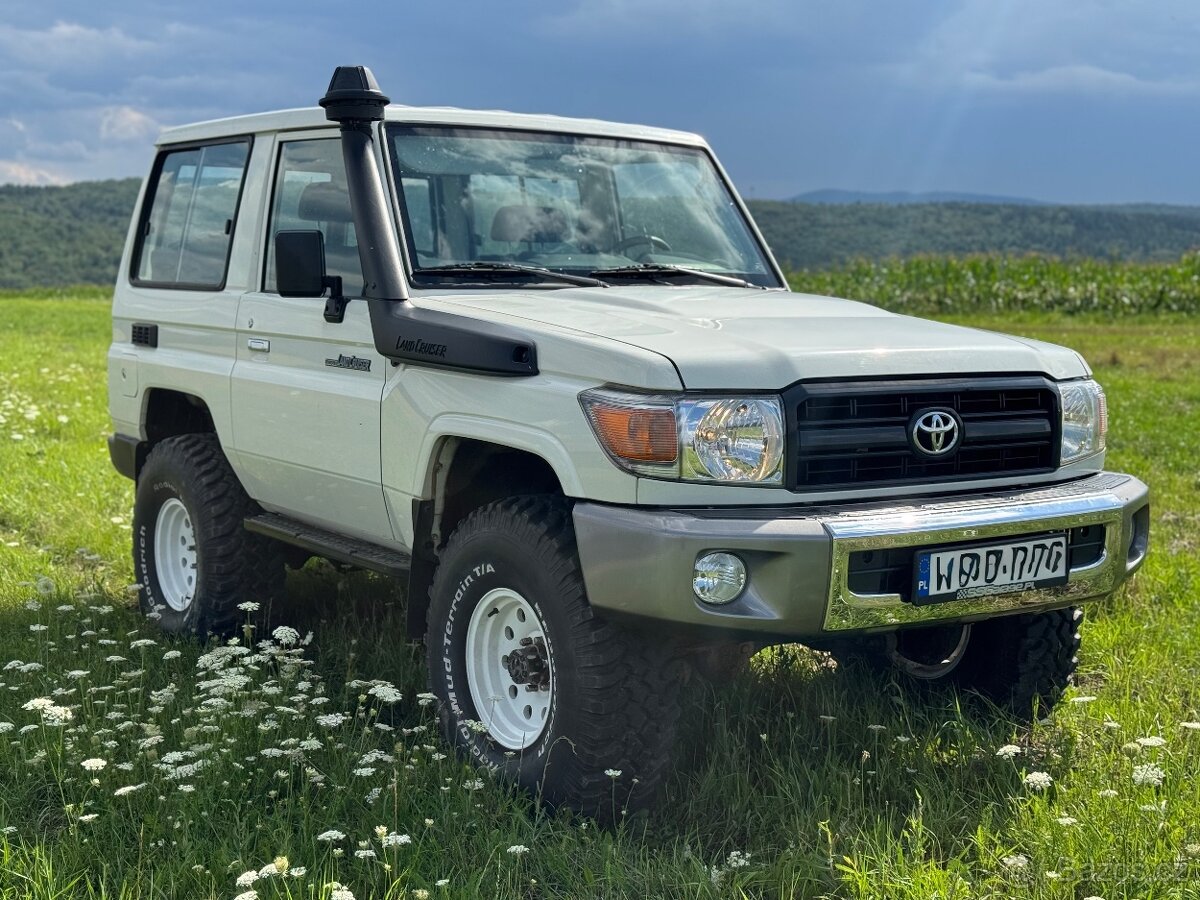 Toyota Land Cruiser 70 3.0 TDI