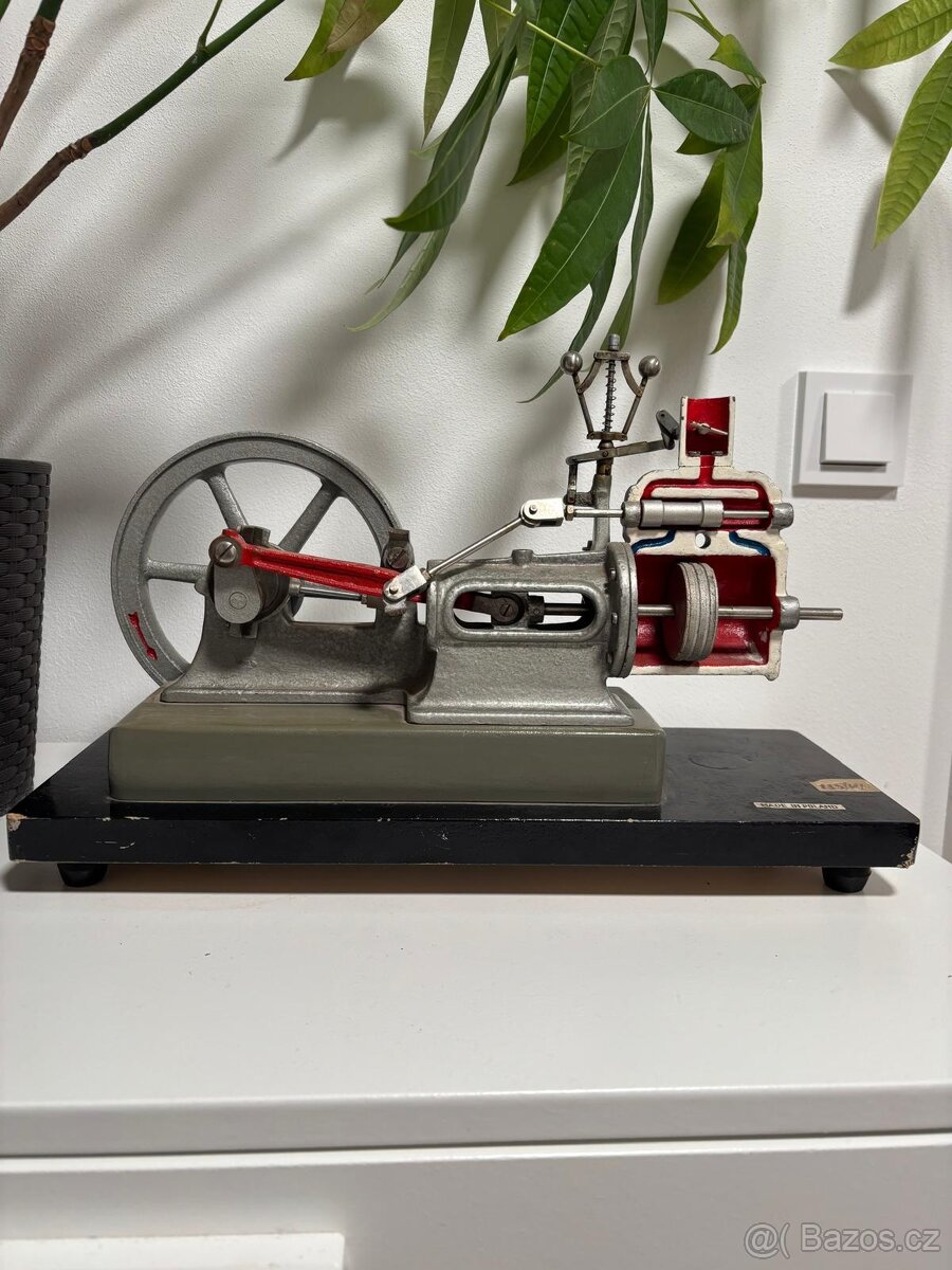 Model parního stroje - 3