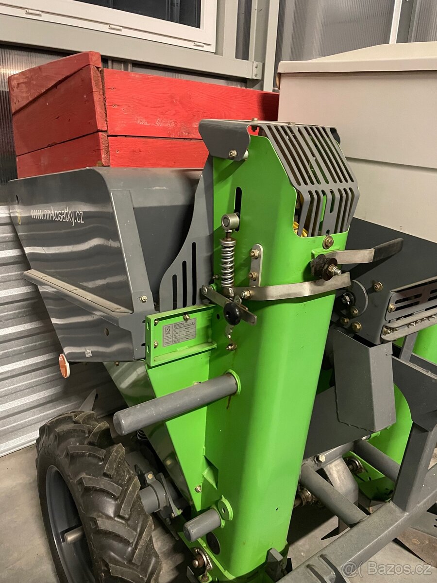 Sazeč brambor Kora 2 - 3