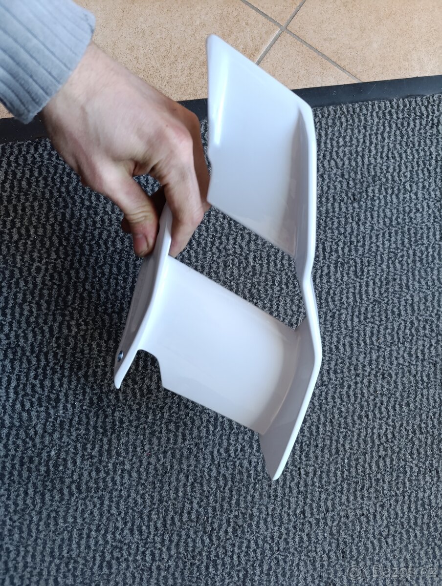 BMW m1000r křídlo levé - 3