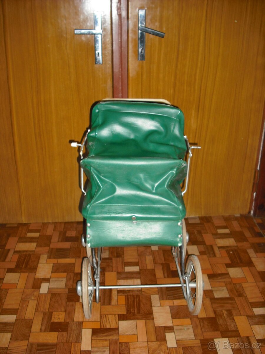 retro kočárek pro panenky - 3