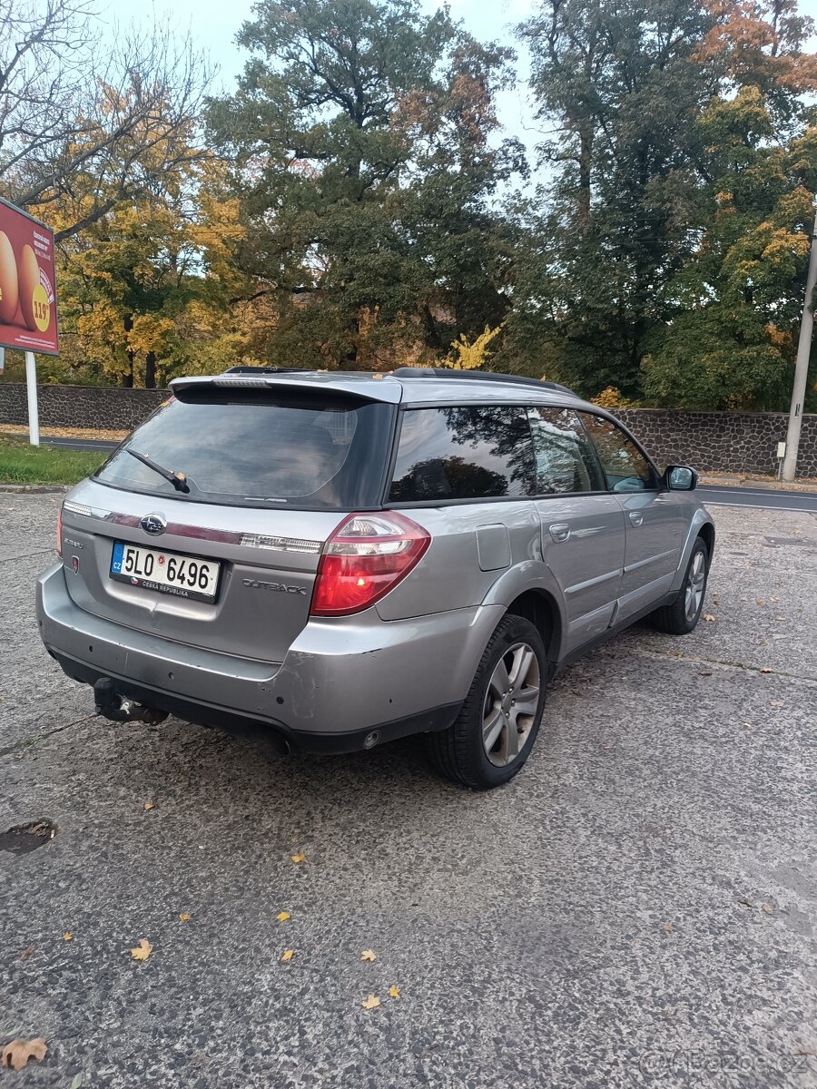 Subaru Outback 2.5 121kw LPG - 3