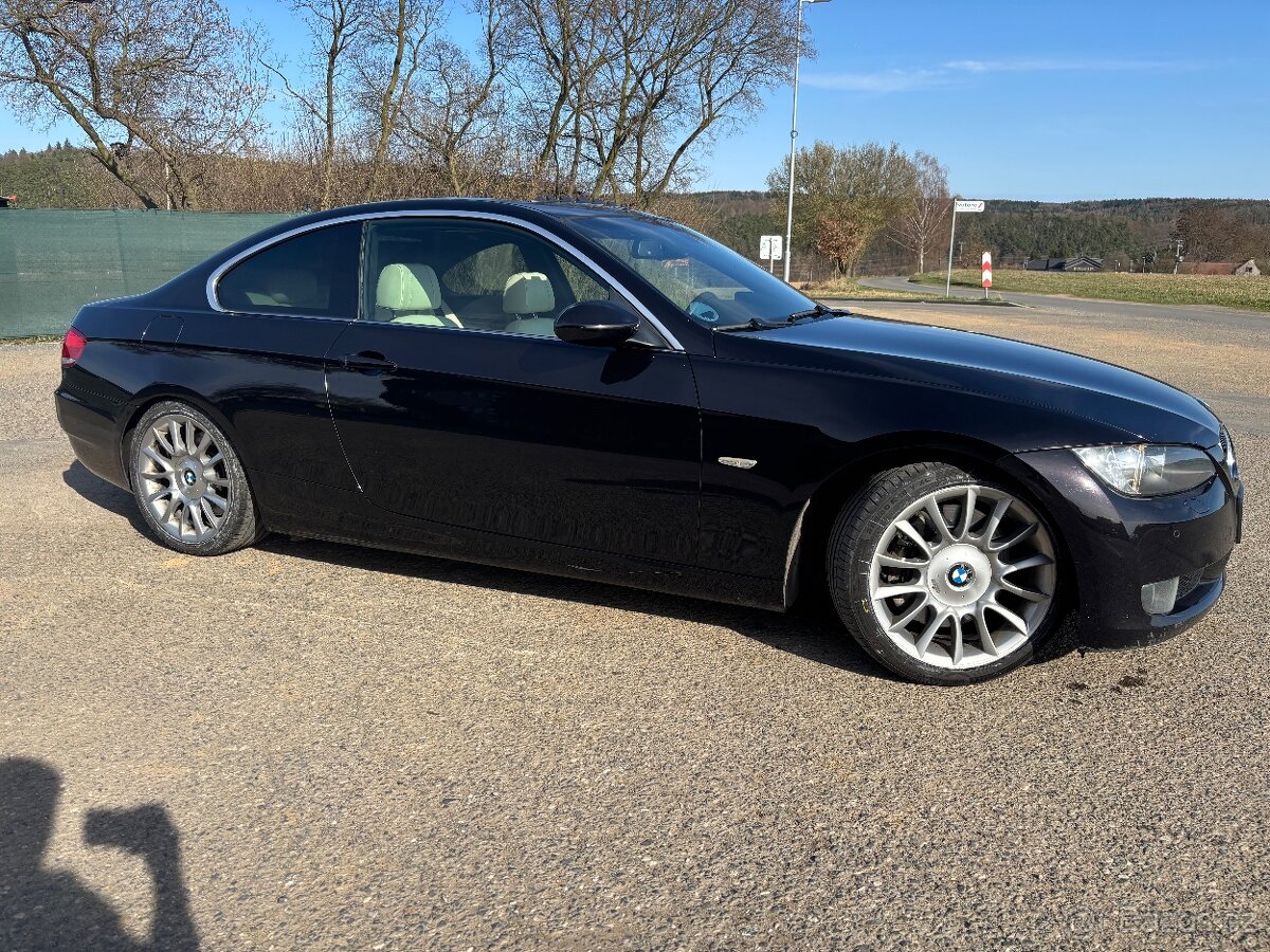 BMW 335i , e92 - individual , 2009 -Sleva - 3