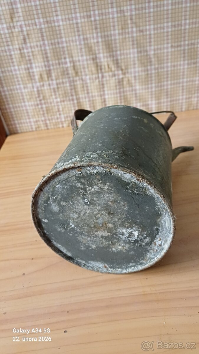 Konvička - 3