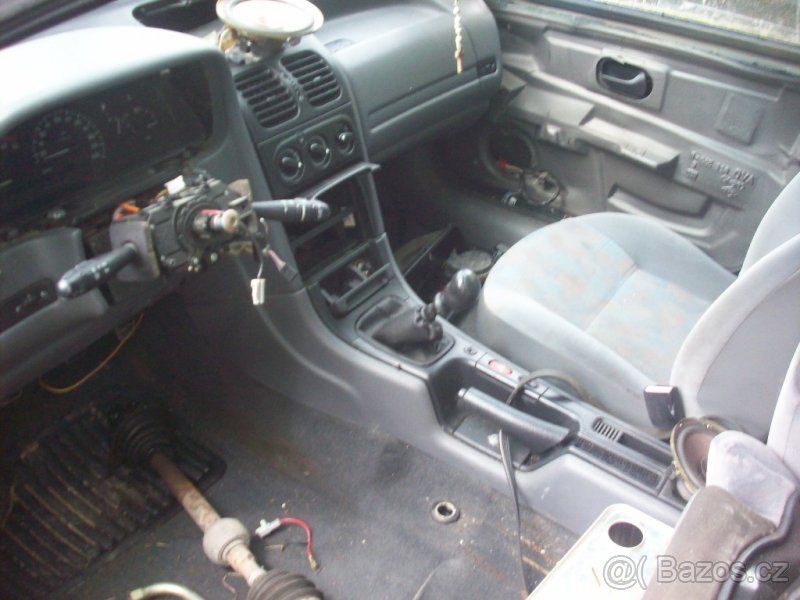 Renault Laguna 1.8 benzin zbylé díly - 3