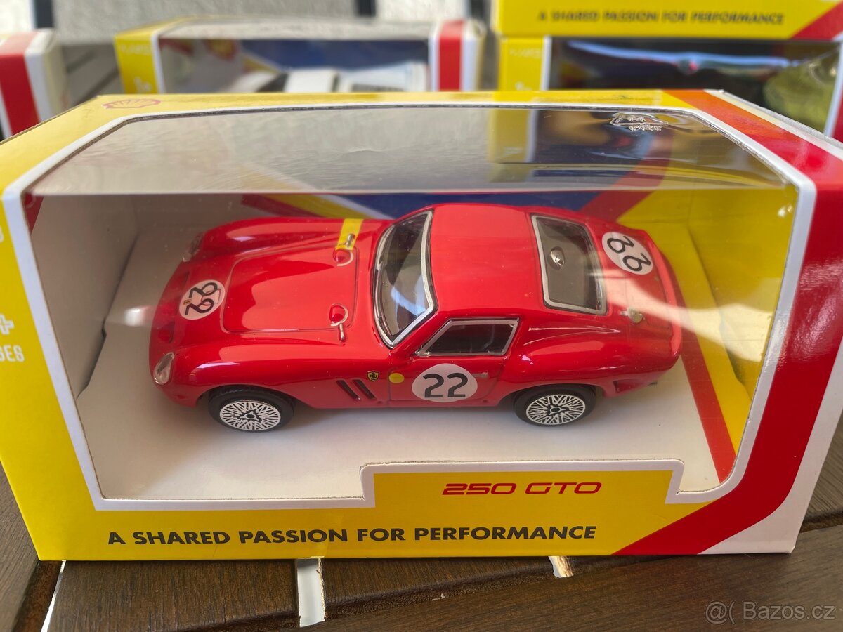 Modely Bburago Ferrari 1:43 - 3