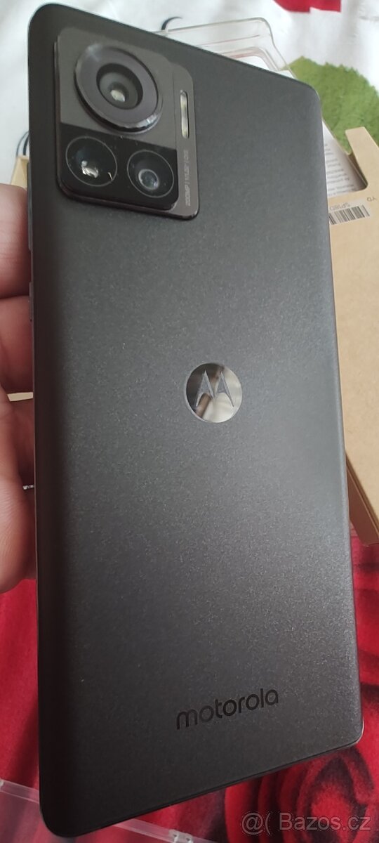 Motorola Edge 30 ultra 200MP zánovní - 3