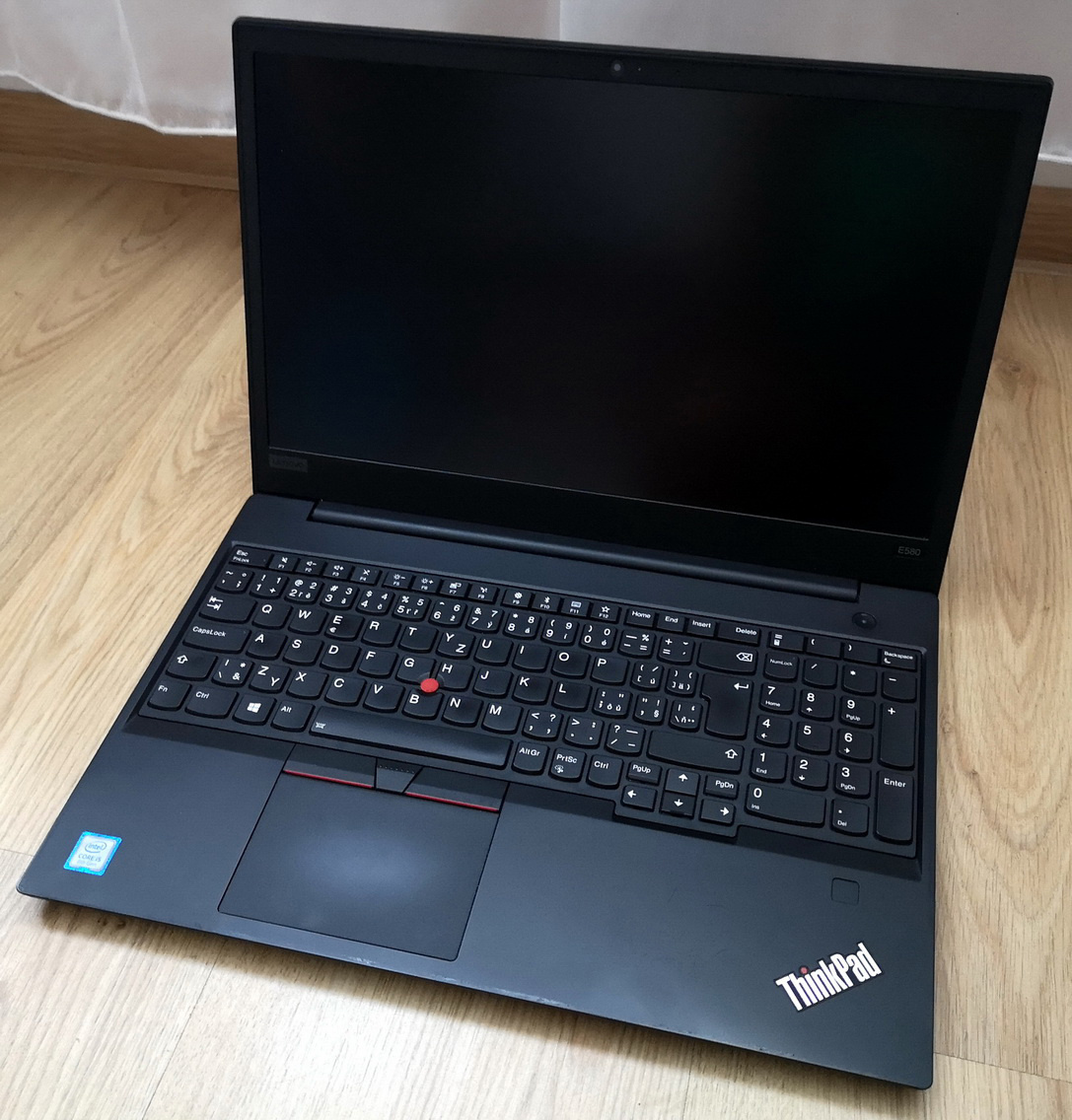 Predám notebook Lenovo Thinkpad - 3