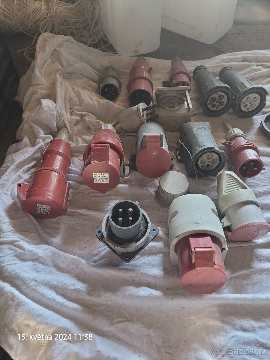 zásuvky,zástrčky,vypinače,přepinače,stykače - 3