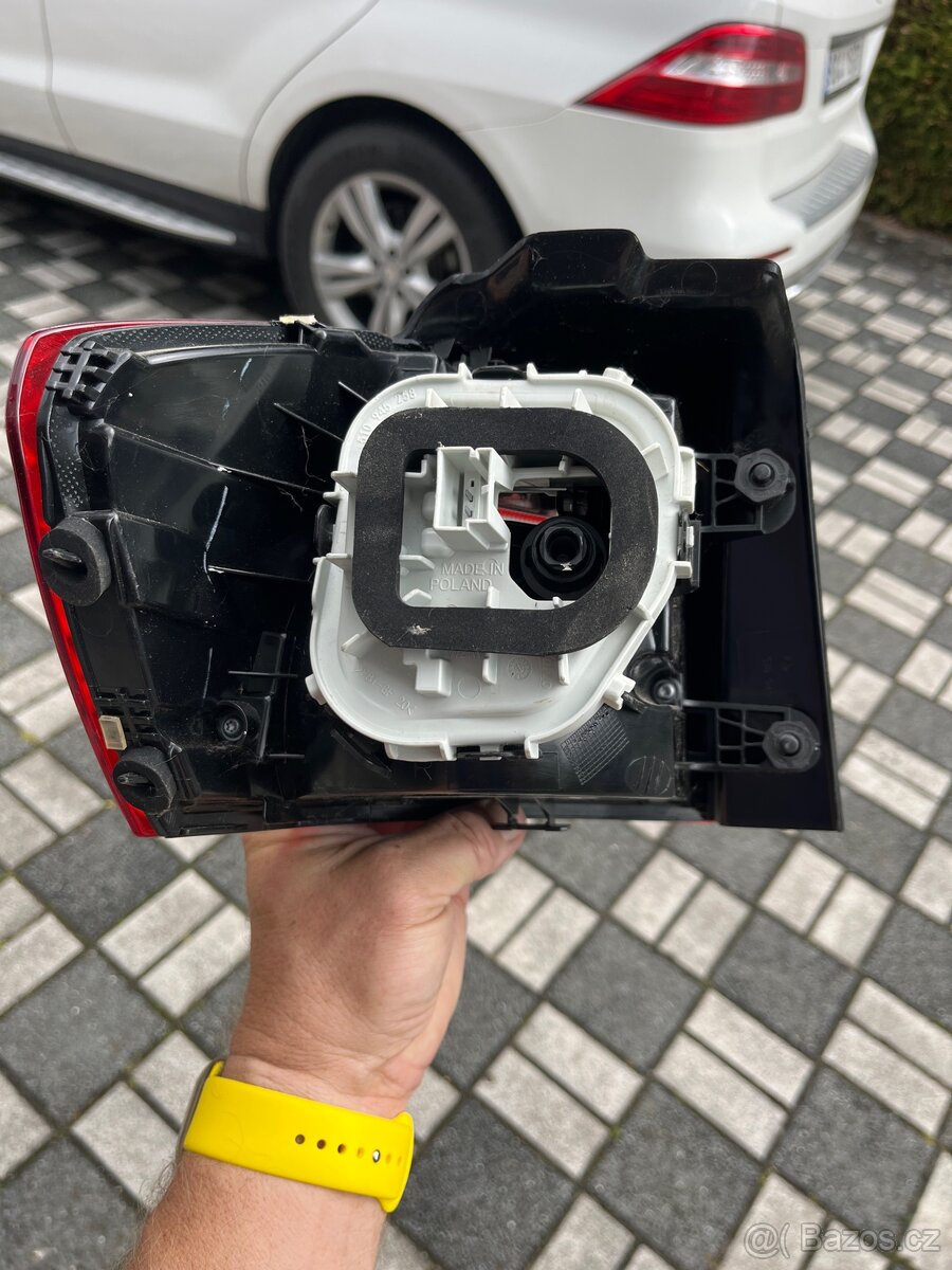 VW Golf Sportsvan org. pravé zadní světlo - 3