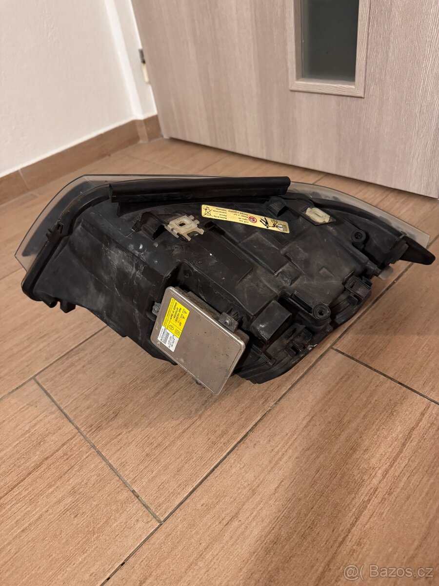 Právé Světlo Bmw e91 před FL - 3