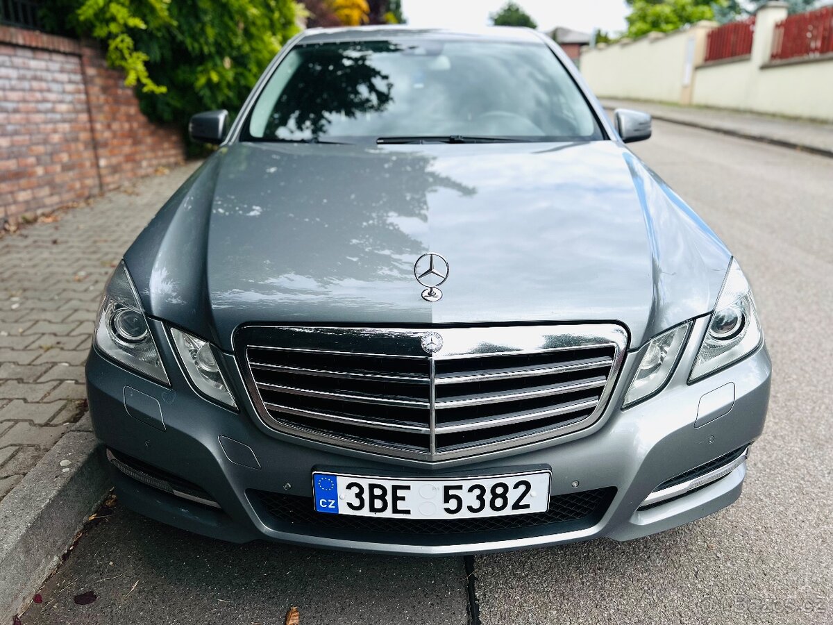 Mercedes Benz E350 CDI W212 Avantgarde 2011 - 3