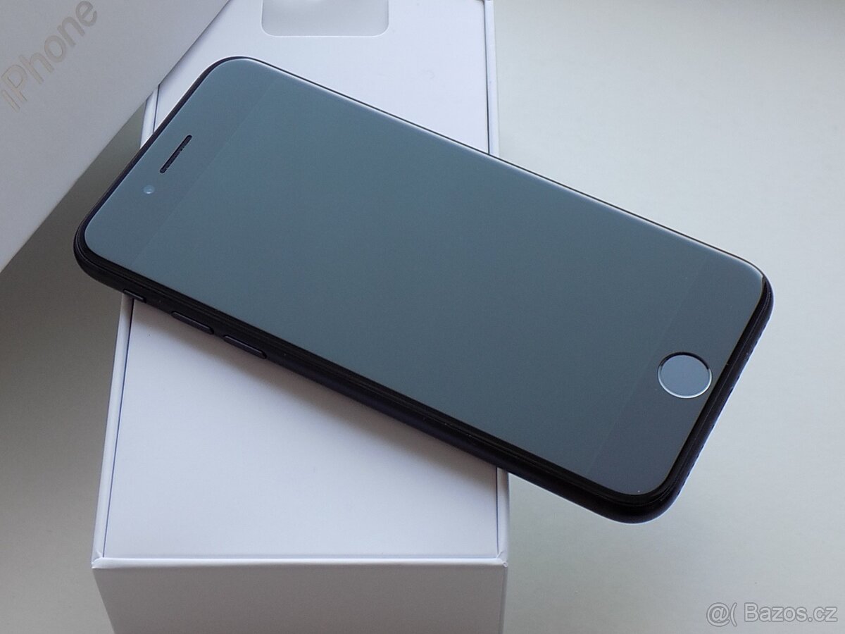 Apple iPhone SE (2020) 128GB Černý - ZÁRUKA - JAKO NOVÝ - 3