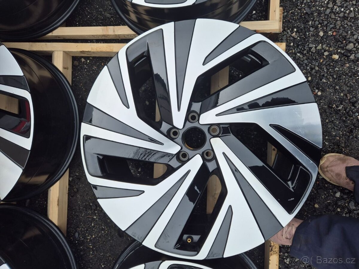 Alu disky Volkswagen R21 ET40 8,5j Tiguan - 3