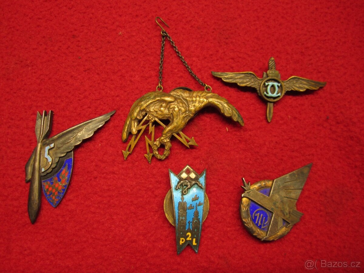 Pozustalost po letci. Kordik, vyznamenani, rumunska, polska. - 3