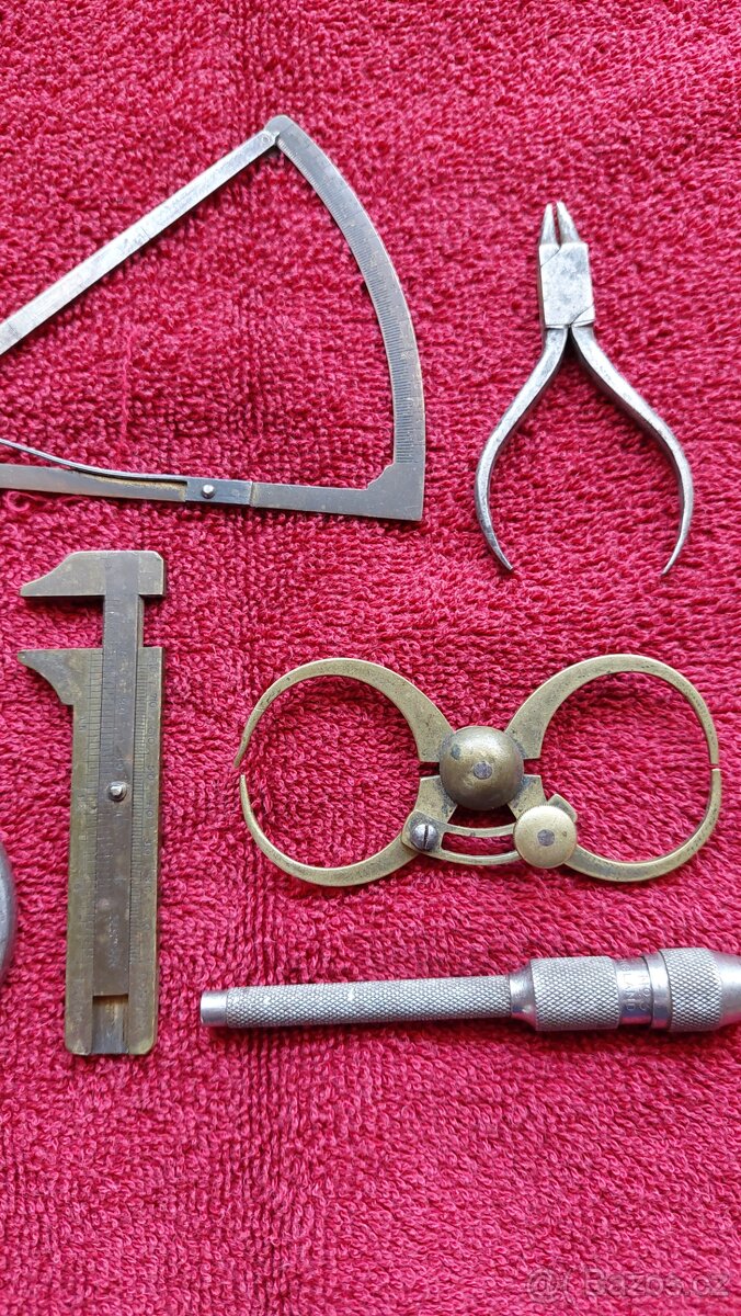 pozůstalost po HODINÁŘI - 3