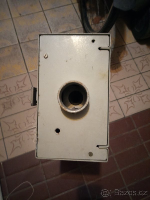 Prodám ocelový rozvaděč - 3