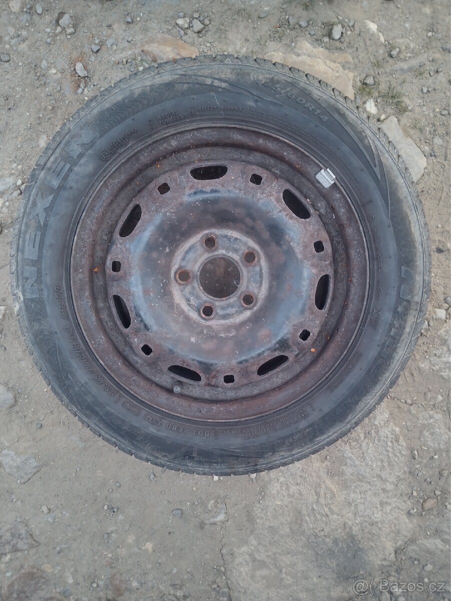 Letní Pneumatiky nexen 185/60r14 - 3