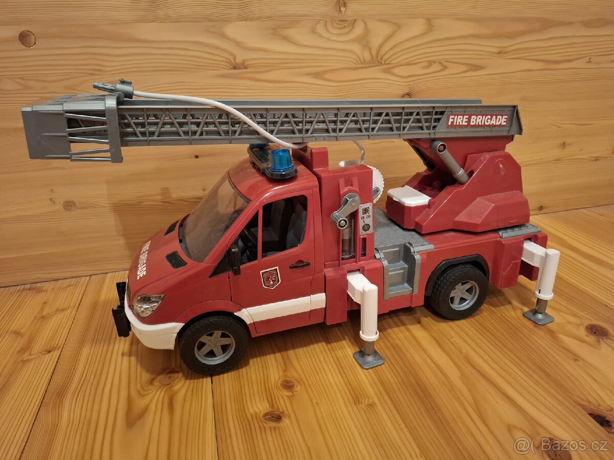 Prodám dětské hasiče vozidlo hracka - 3