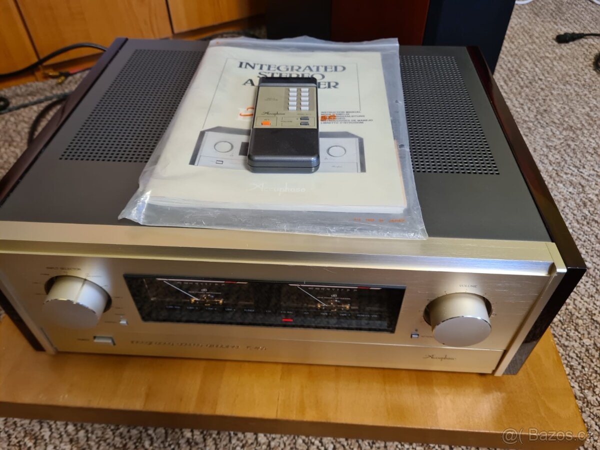 Accuphase E-405 - 3