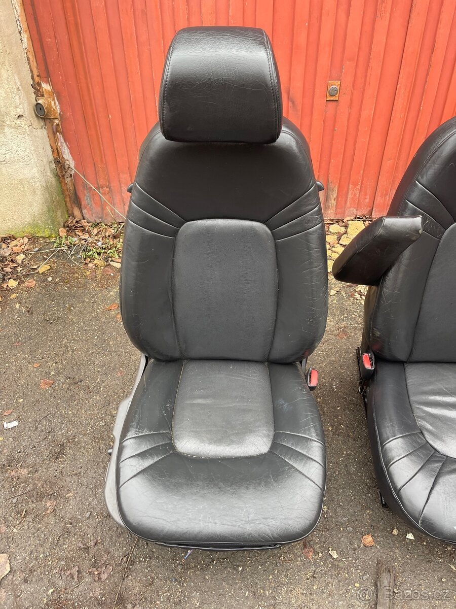 Saab 9-3 Aero OG interiér - 3