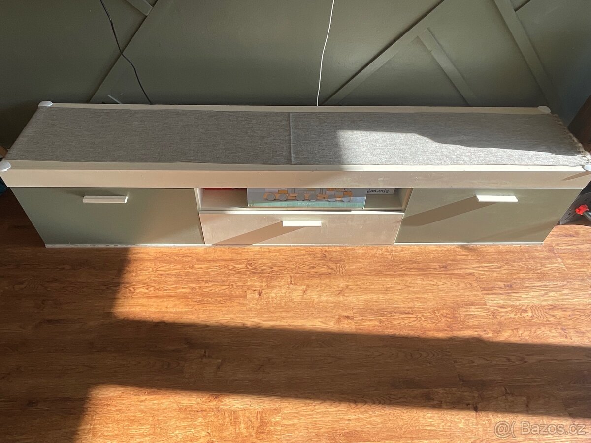 TV stolek dlouhy 210cm - 3