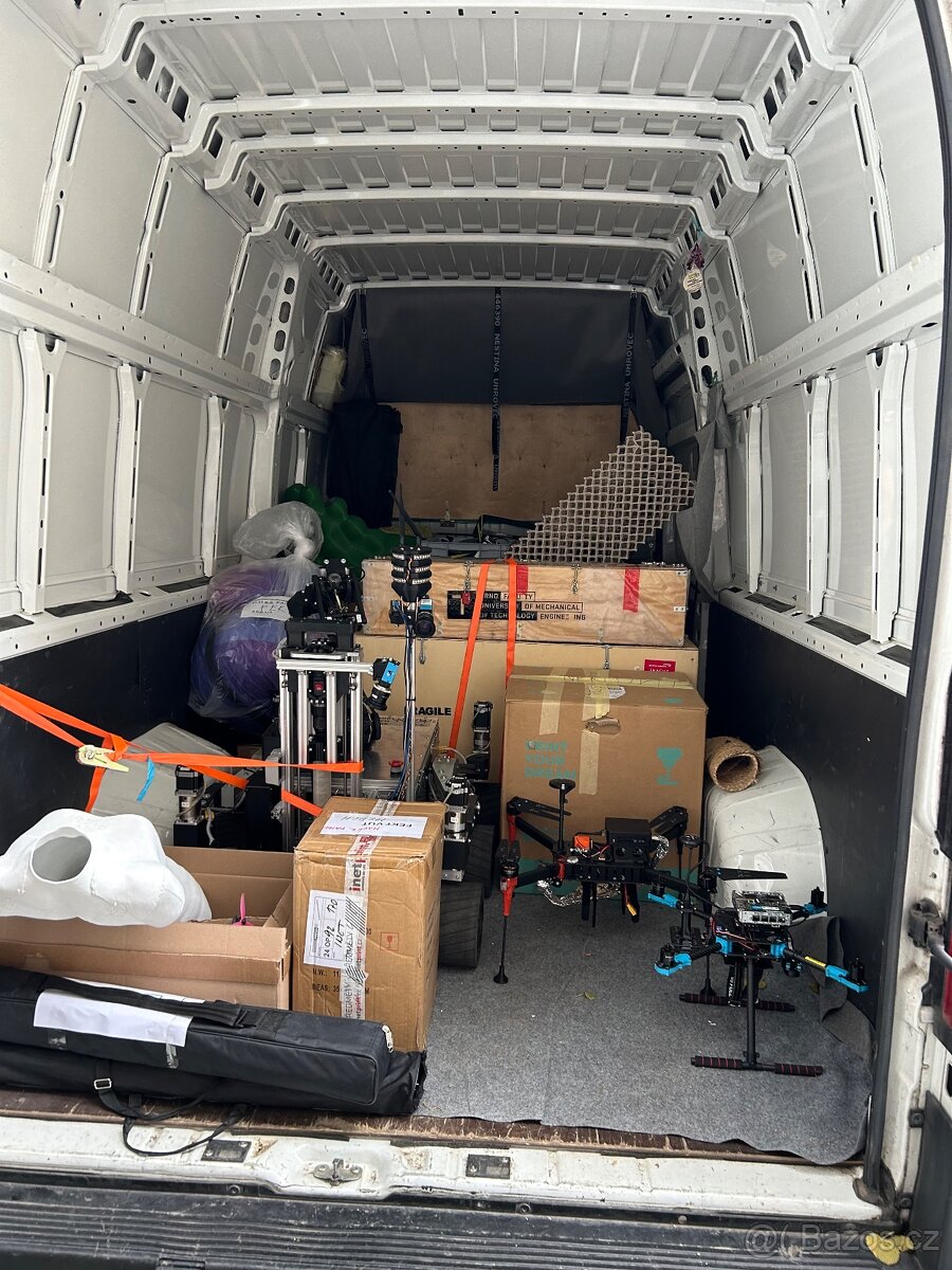 Pronájem dodávky s řidičem Brno - 3