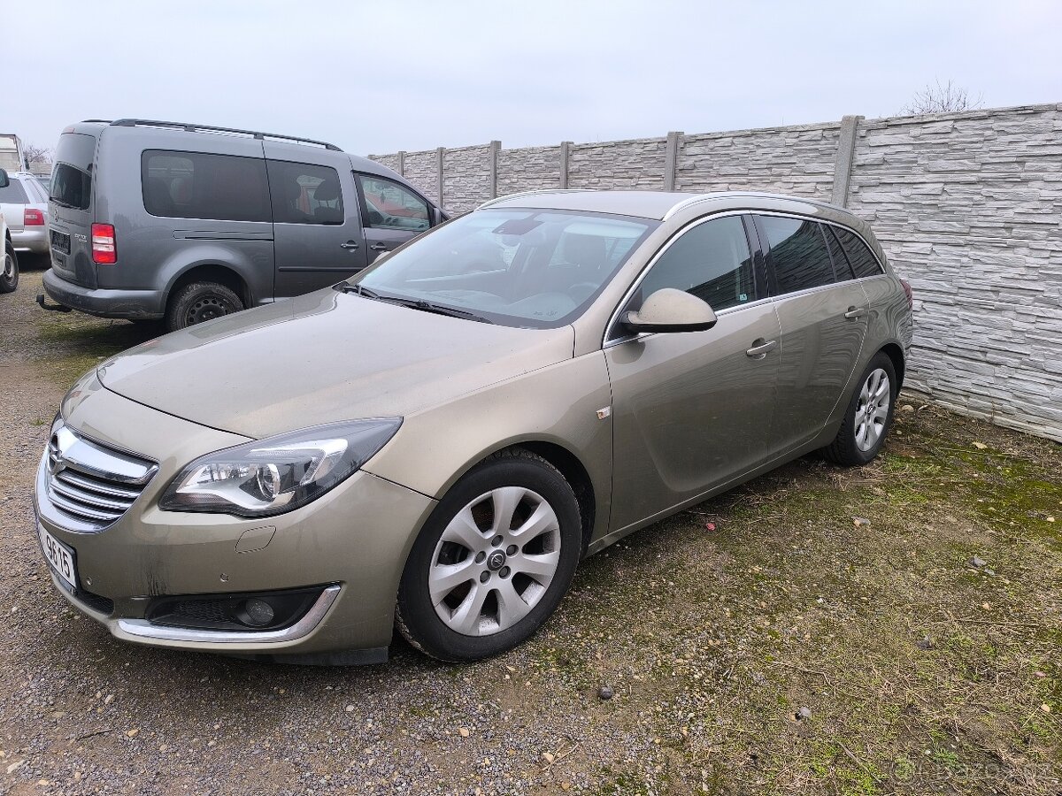 Opel Insignia sport tourer - 3