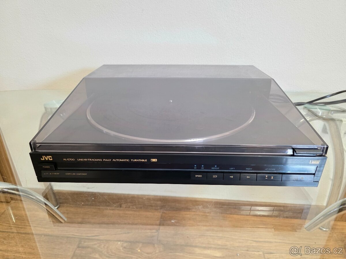JCV AL-E700BK -lineární gramofon - 3