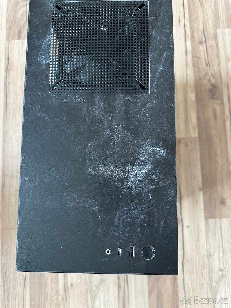 Herní PC + Monitor - 3