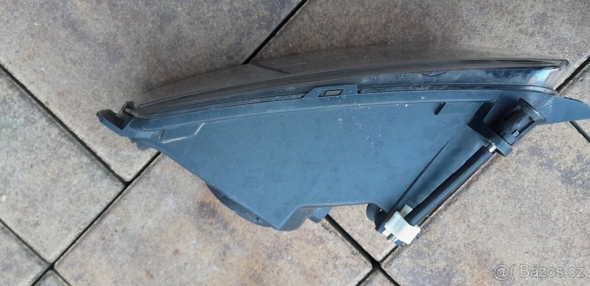 Prodám VW Sharan mlhovka pravá 175897-02 - 3