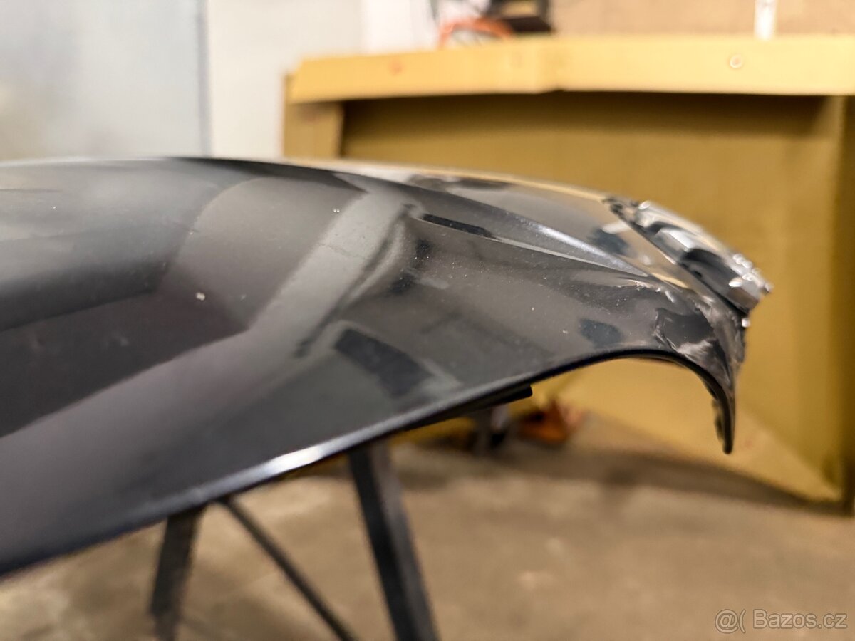 Prodám kapotu Fabie 3 III - poškozena - 3