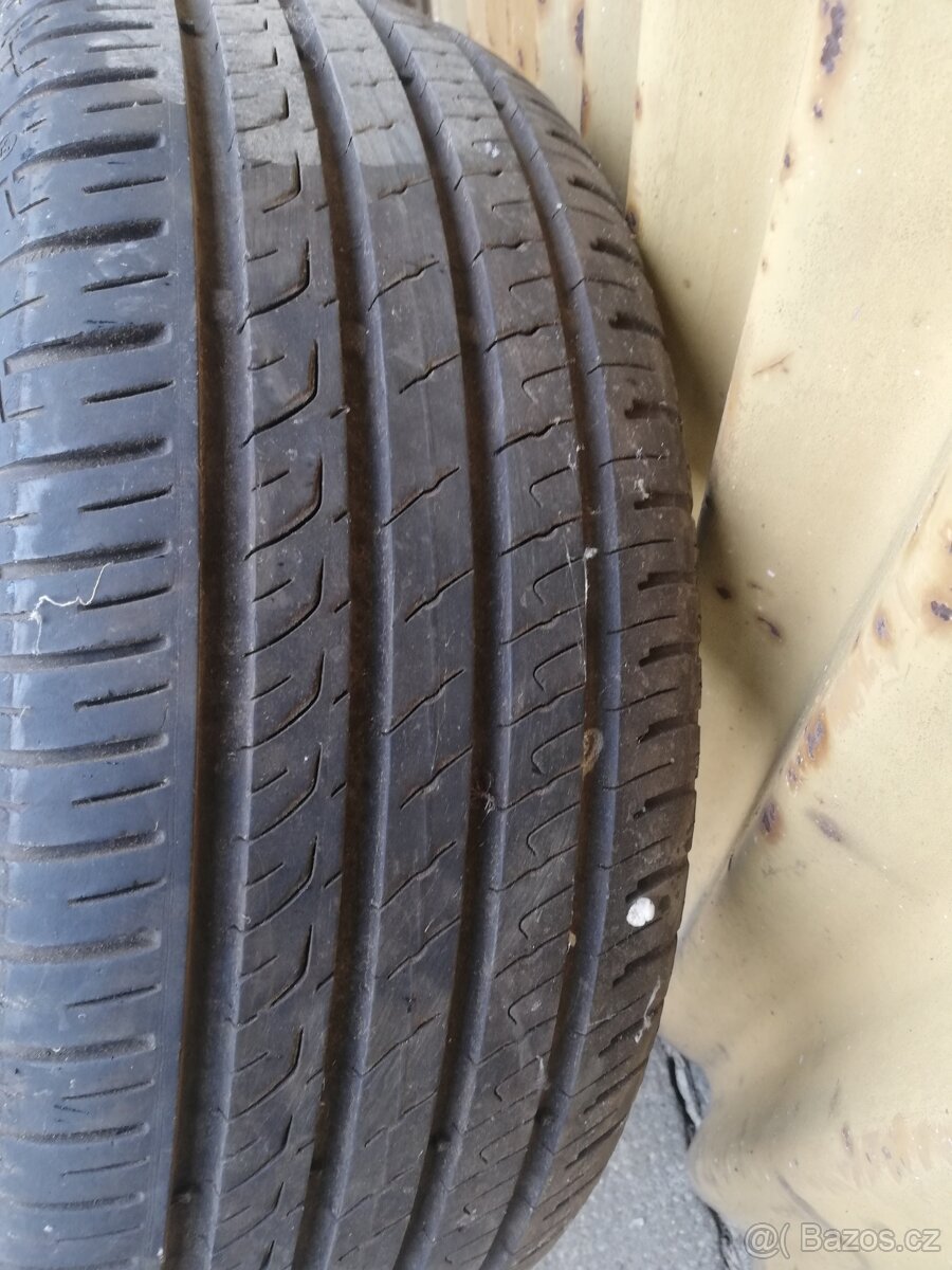 Barum Bravuris 205/55/r16 - 3