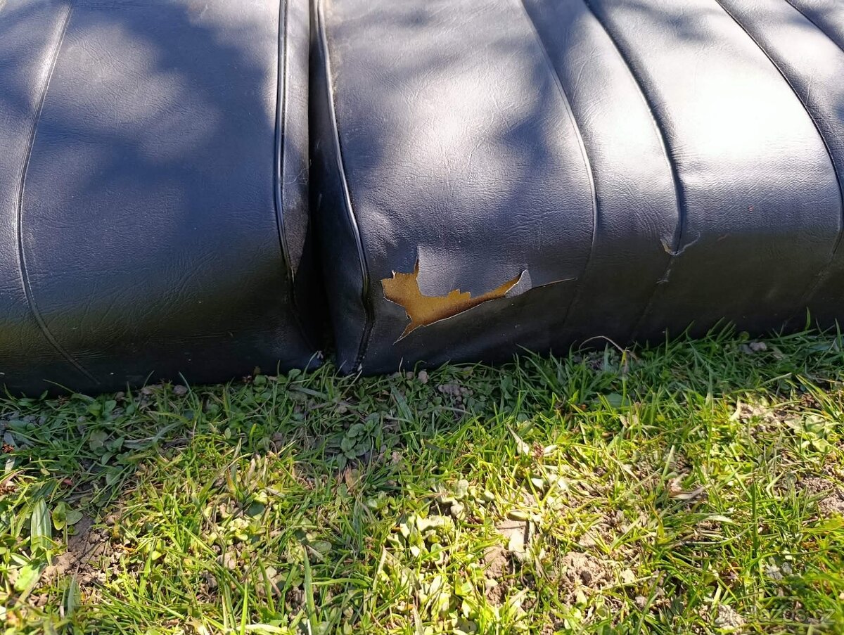 Sedačky Škoda 100 - 3