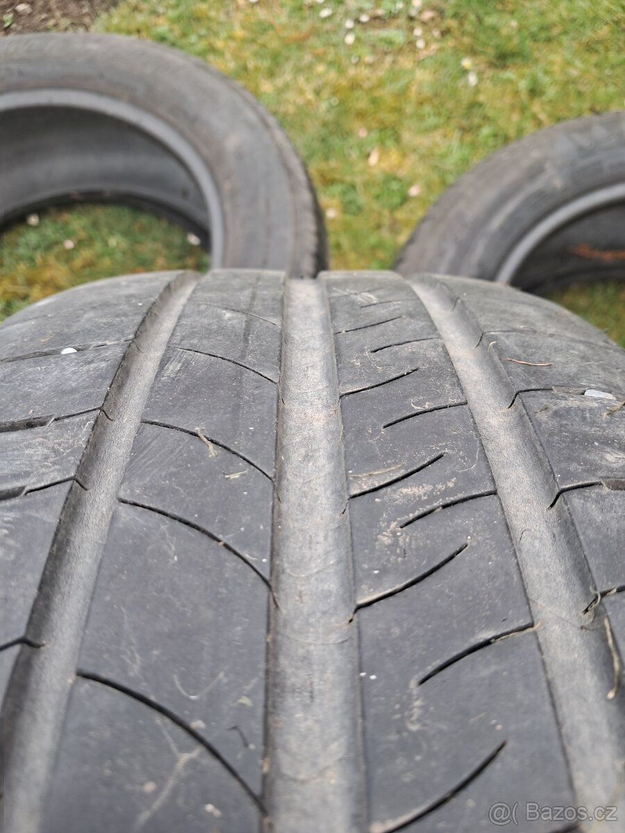 Pneu michelin 205/55/16 - 3