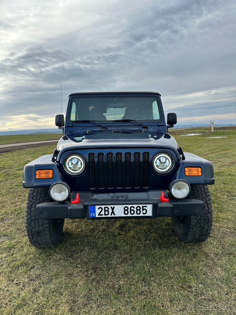 Jeep wrangler 4,0 6v 6kvl.manuál