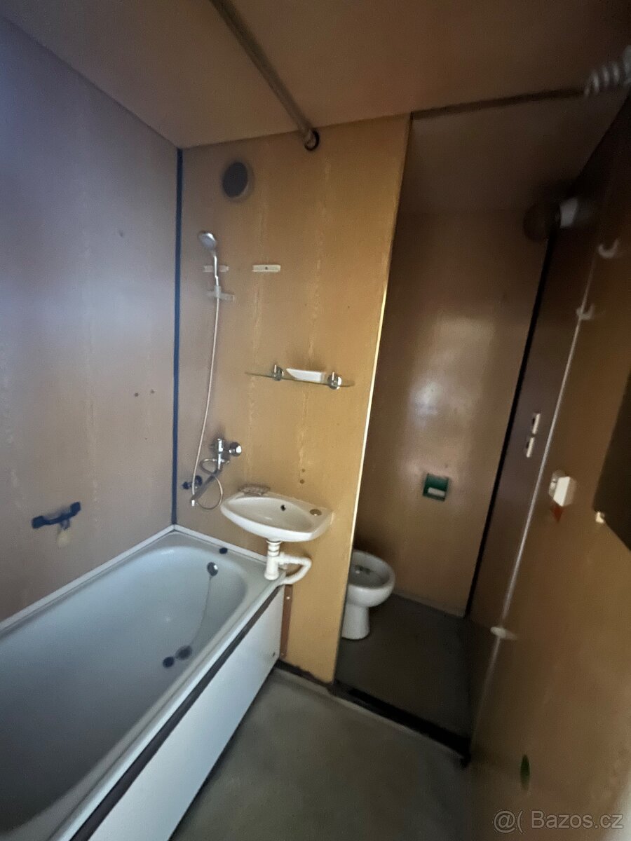 Byt 1+1 pronajem Rotava VOLNÝ IHNED - 3