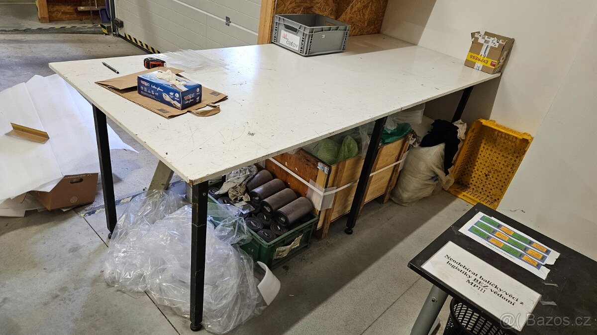 Soubor dílenského vybavení - 3